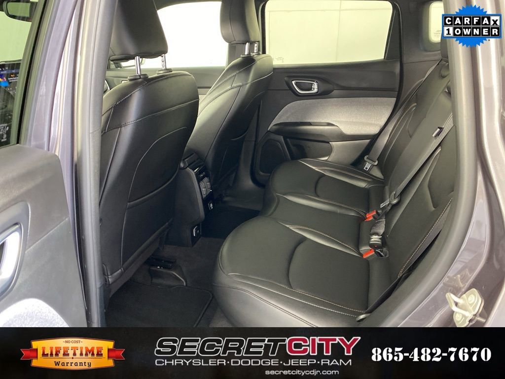 Used 2024 Jeep Compass Latitude AWD/4WD image 28