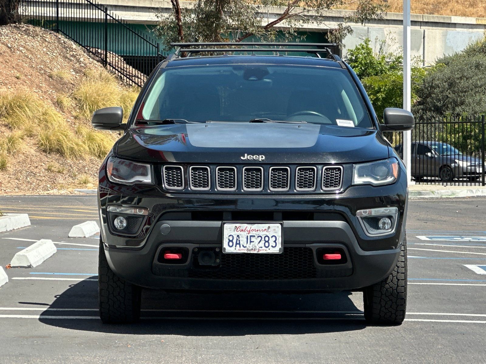 Used 2018 Jeep Compass Trailhawk w/ Leather Interior Group AWD/4WD image 7