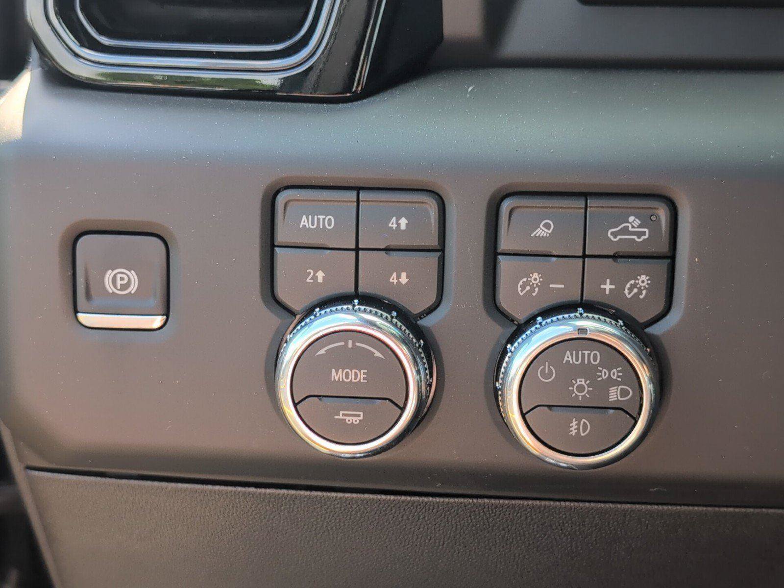 New 2026 GMC Sierra 2500 AT4X AWD/4WD image 30