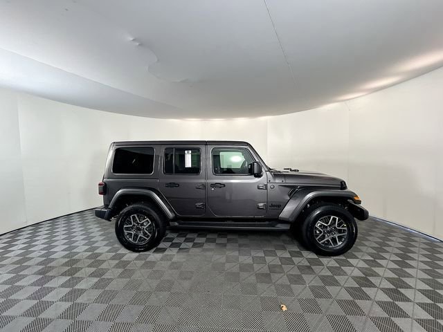 New 2026 Jeep Wrangler Sahara image 10