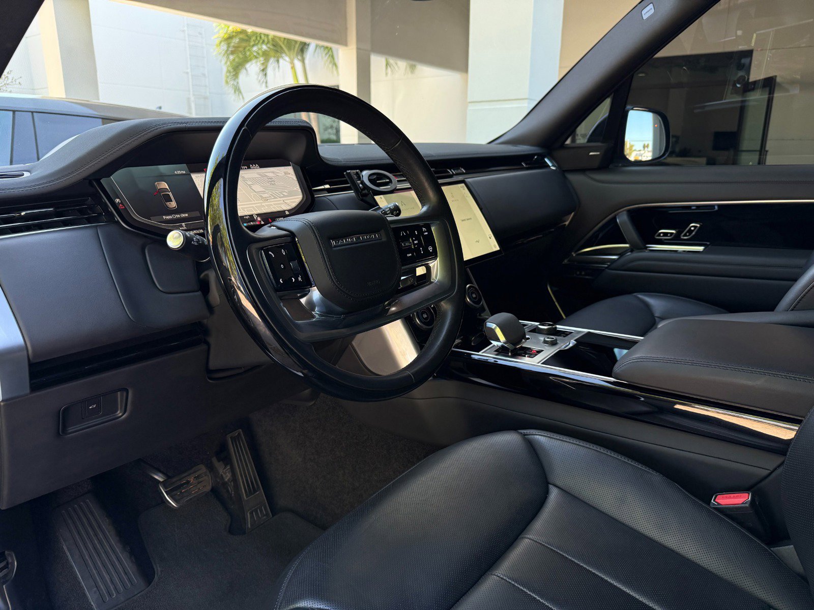 Used 2023 Land Rover Range Rover SE AWD/4WD image 21