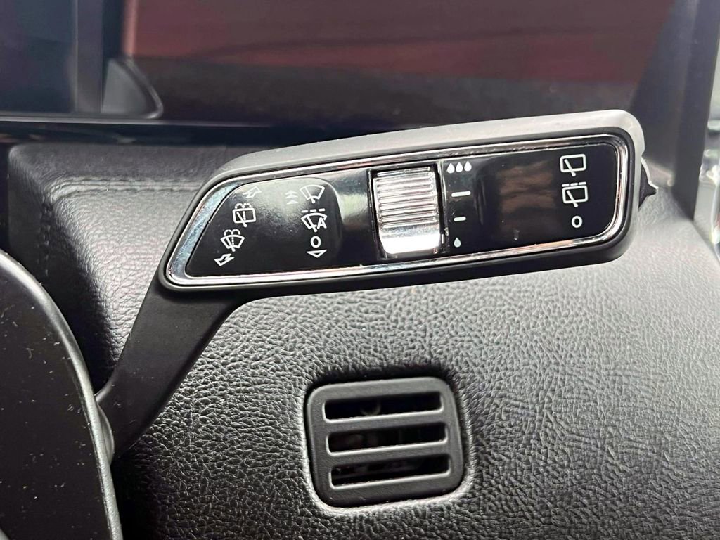 Used 2020 Lincoln Navigator L Reserve w/ Equipment Group 201A Reserve image 27