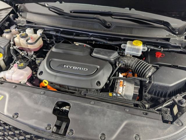 Used 2023 Chrysler Pacifica Limited image 38