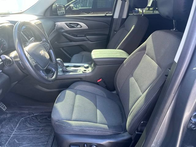 Used 2020 Chevrolet Traverse LT w/ Driver Confidence II Package AWD/4WD image 10