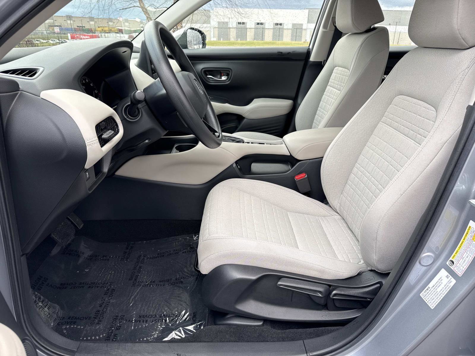 Used 2023 Honda HR-V LX image 23