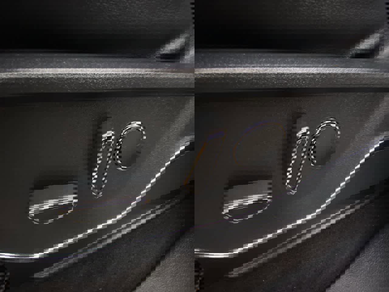 Used 2021 Ford F150 Lariat w/ Equipment Group 502A High image 12