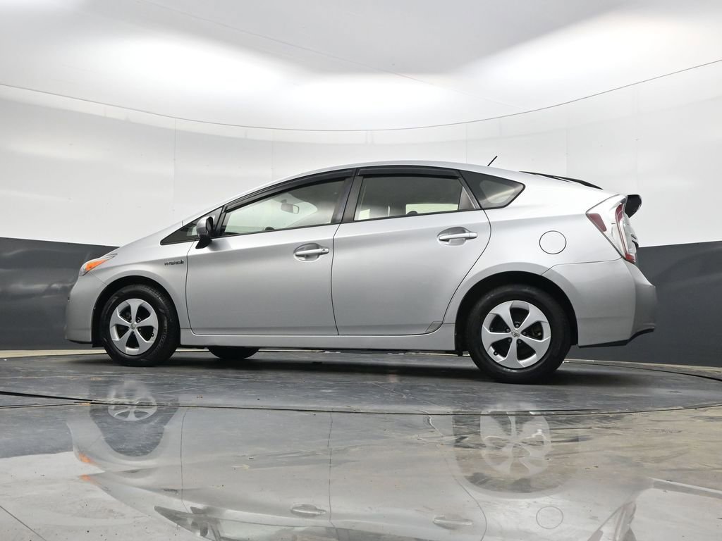 Used 2015 Toyota Prius Two image 28