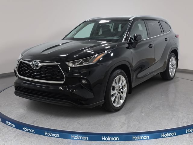 Certified 2025 Toyota Highlander Limited AWD/4WD image 1