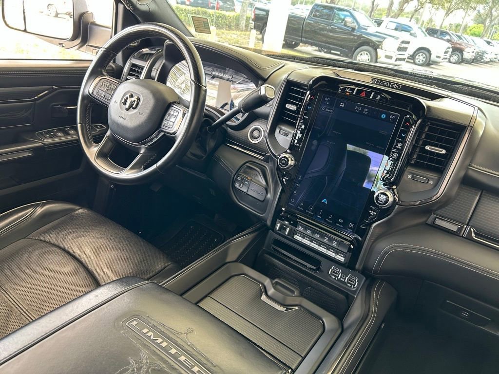 Used 2022 RAM 3500 Limited image 9