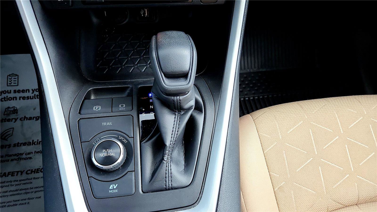 Certified 2024 Toyota RAV4 XLE image 28