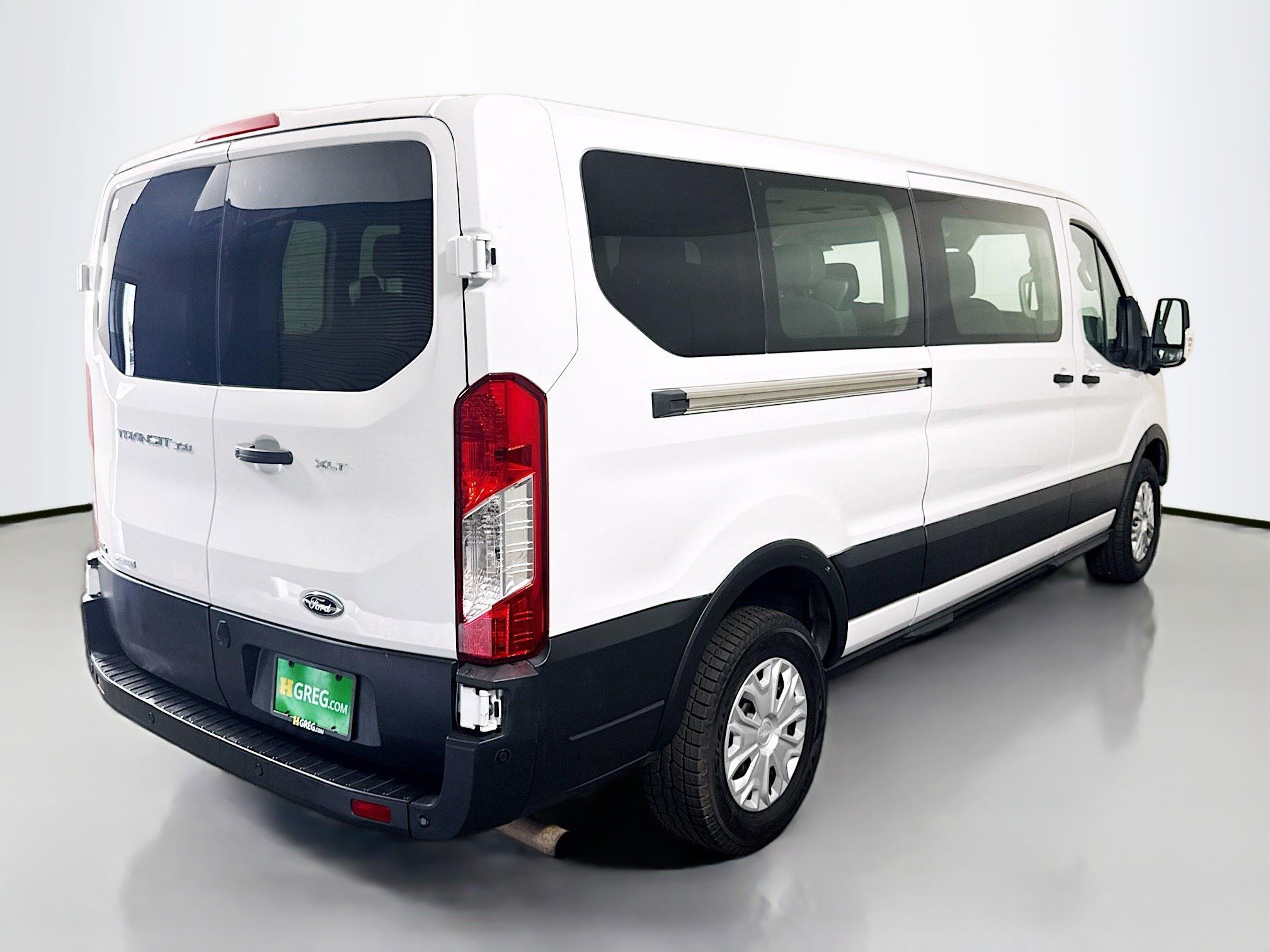 Used 2023 Ford Transit 350 XLT image 11