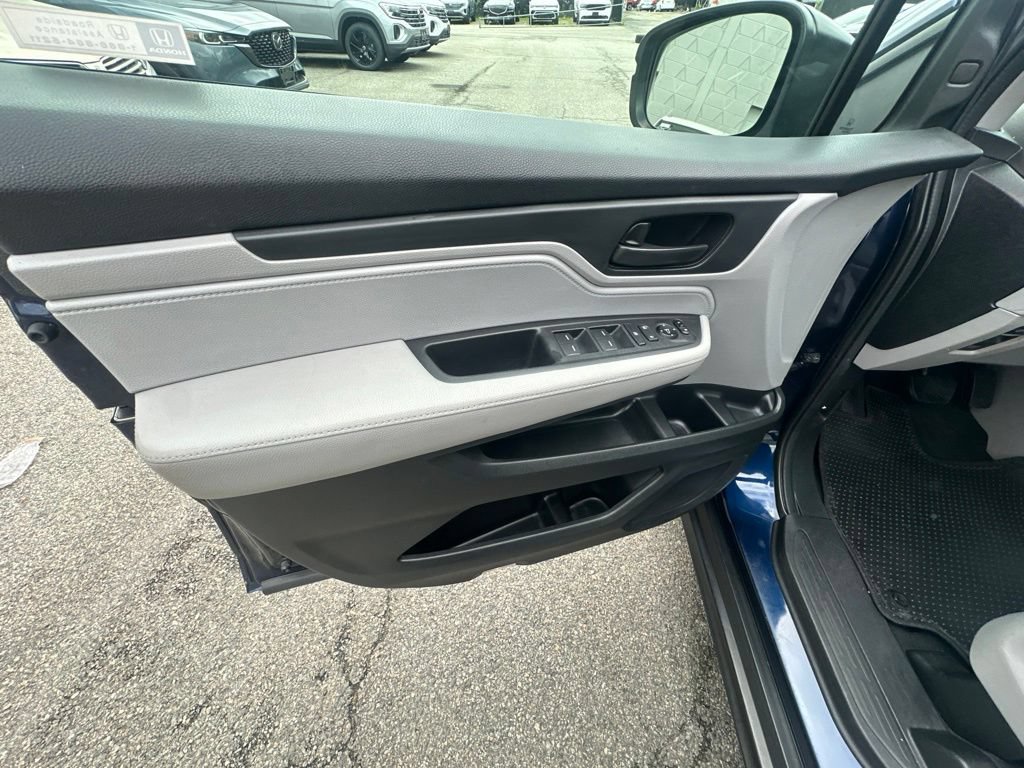 Used 2018 Honda Odyssey EX image 8