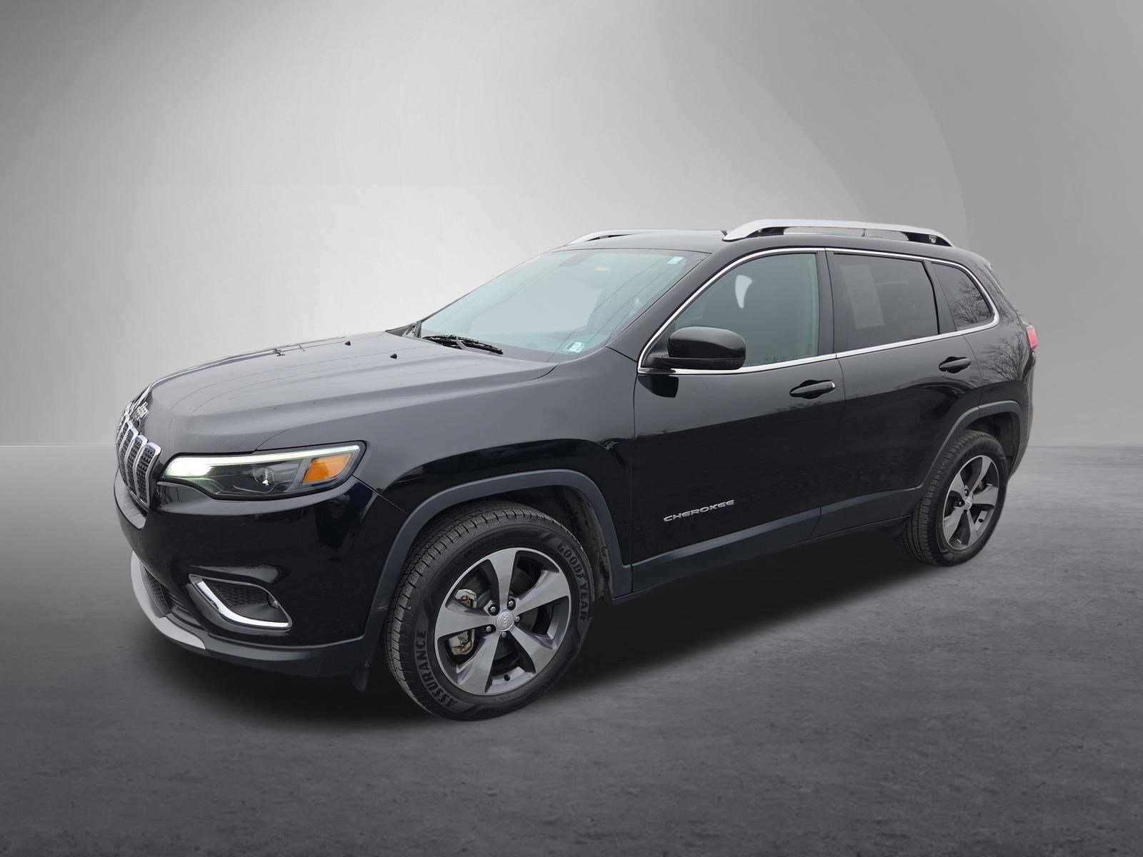 Used 2019 Jeep Cherokee Limited image 8
