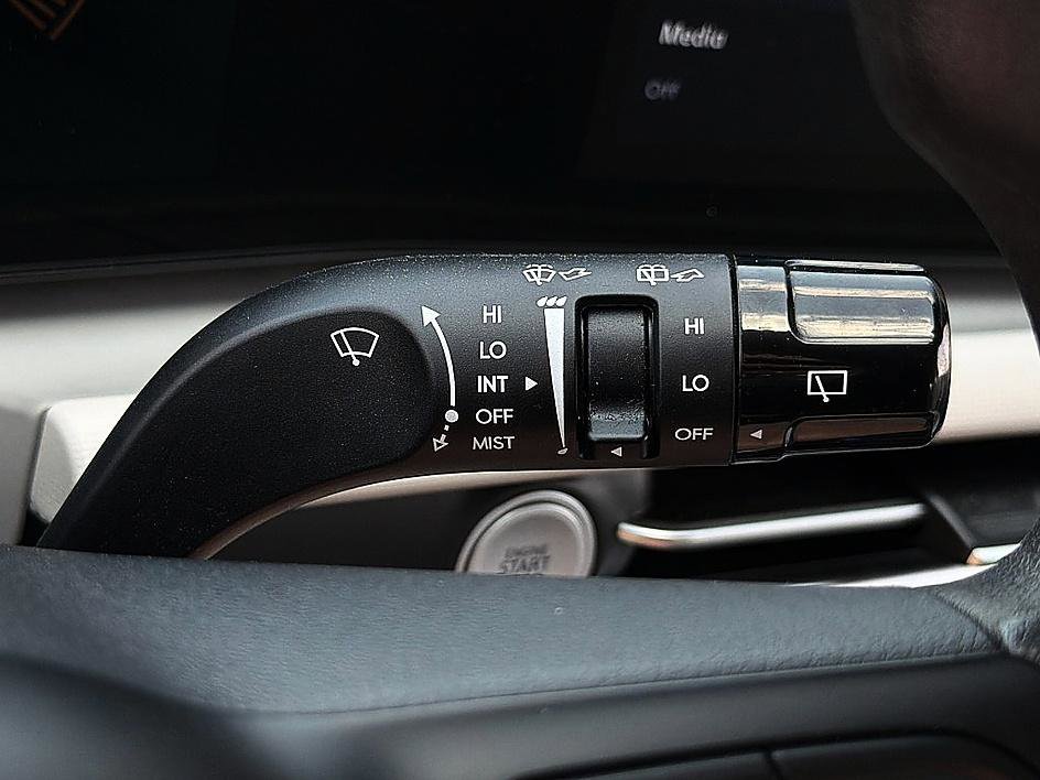 Certified 2025 Hyundai Tucson SEL image 18