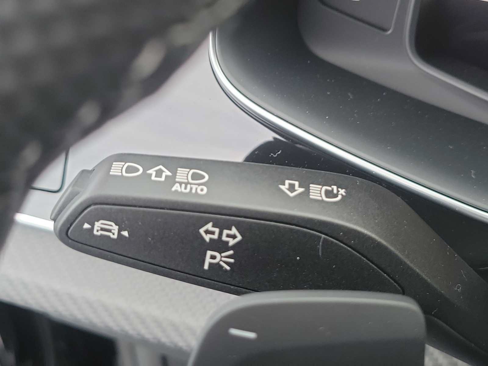 New 2026 Audi SQ8 Prestige AWD/4WD image 26