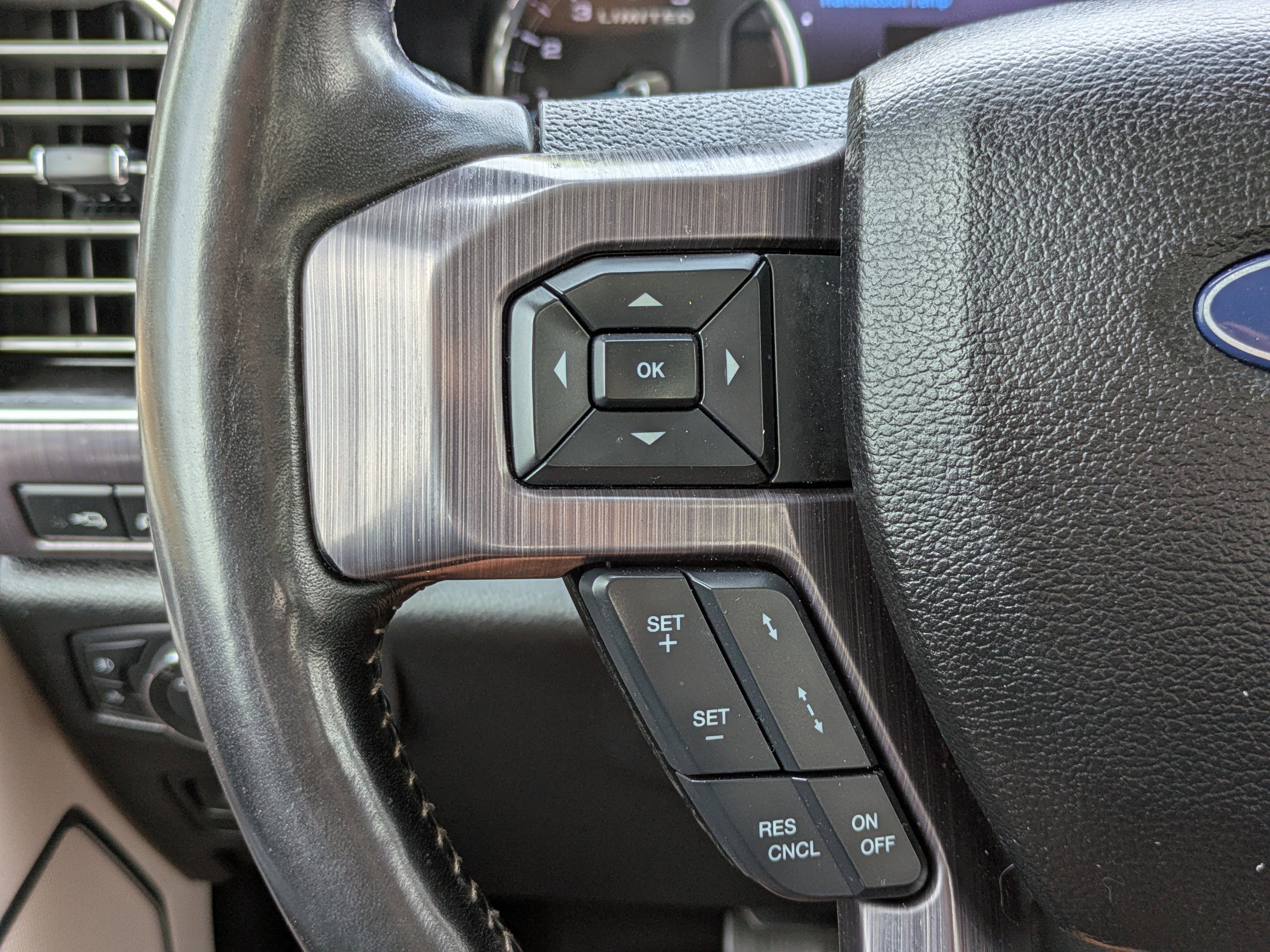 Used 2021 Ford F450 Limited w/ FX4 Off-Road Package image 33