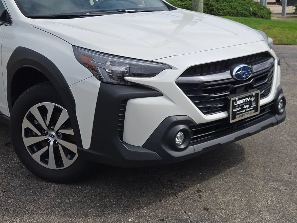 Certified 2024 Subaru Outback Premium AWD/4WD image 4