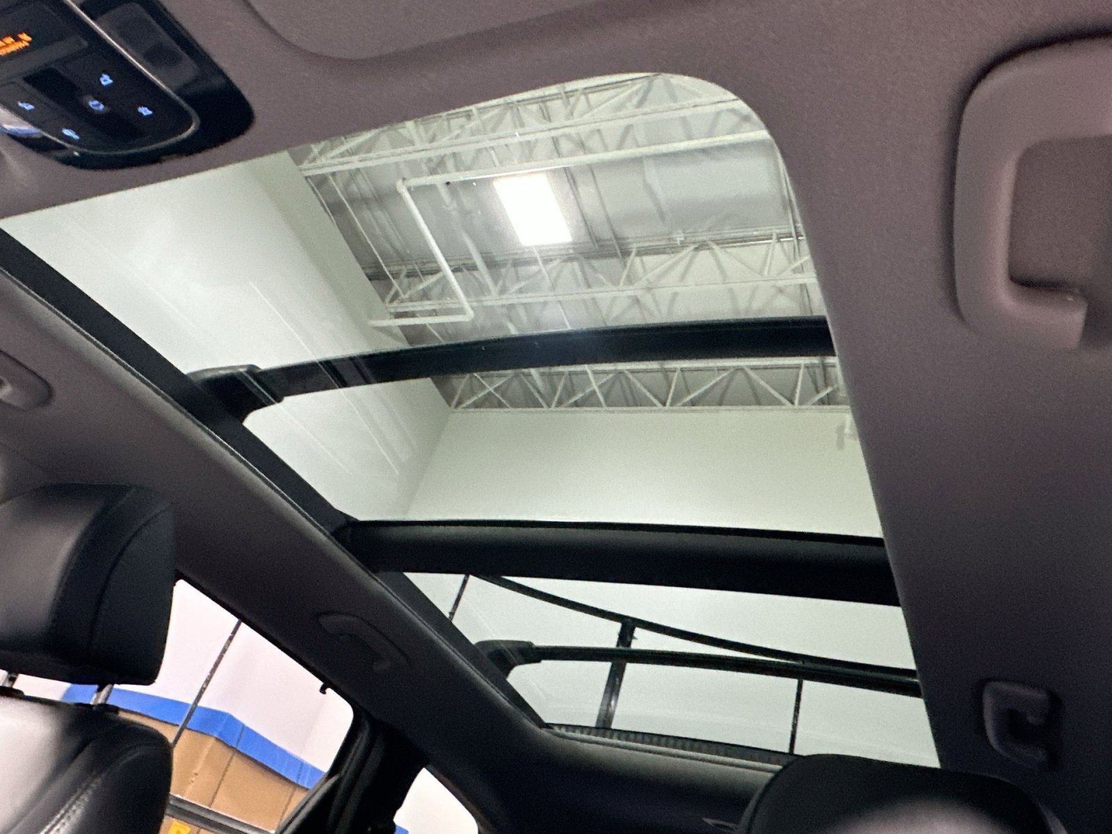 Used 2022 Hyundai Santa Fe Limited image 34