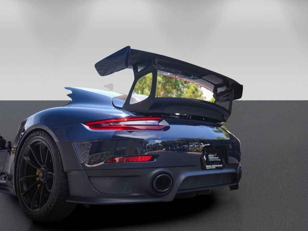 Used 2018 Porsche 911 GT2 RS RWD image 21