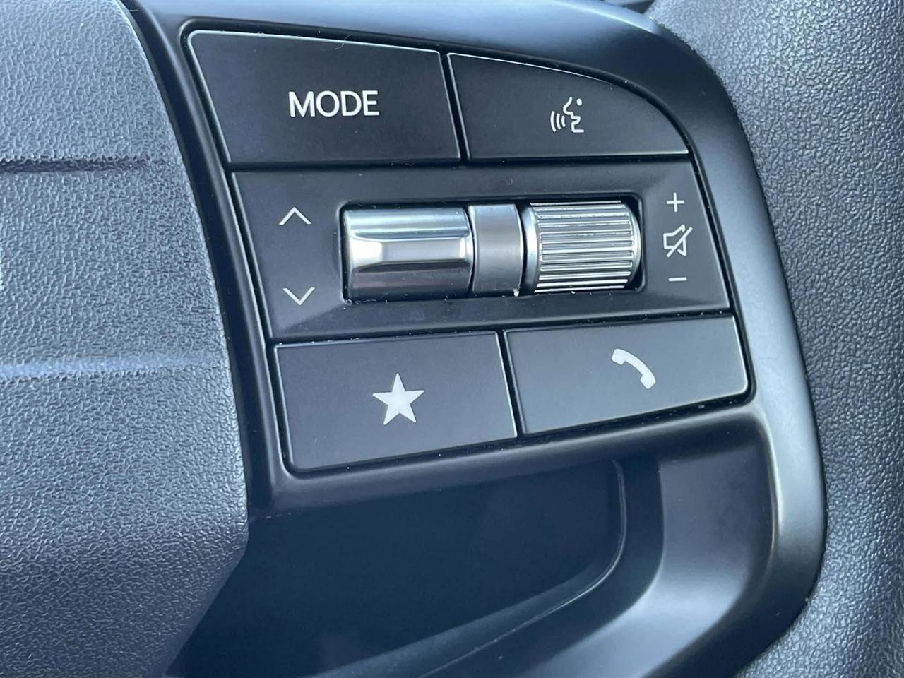 Used 2025 Kia K4 LX image 23