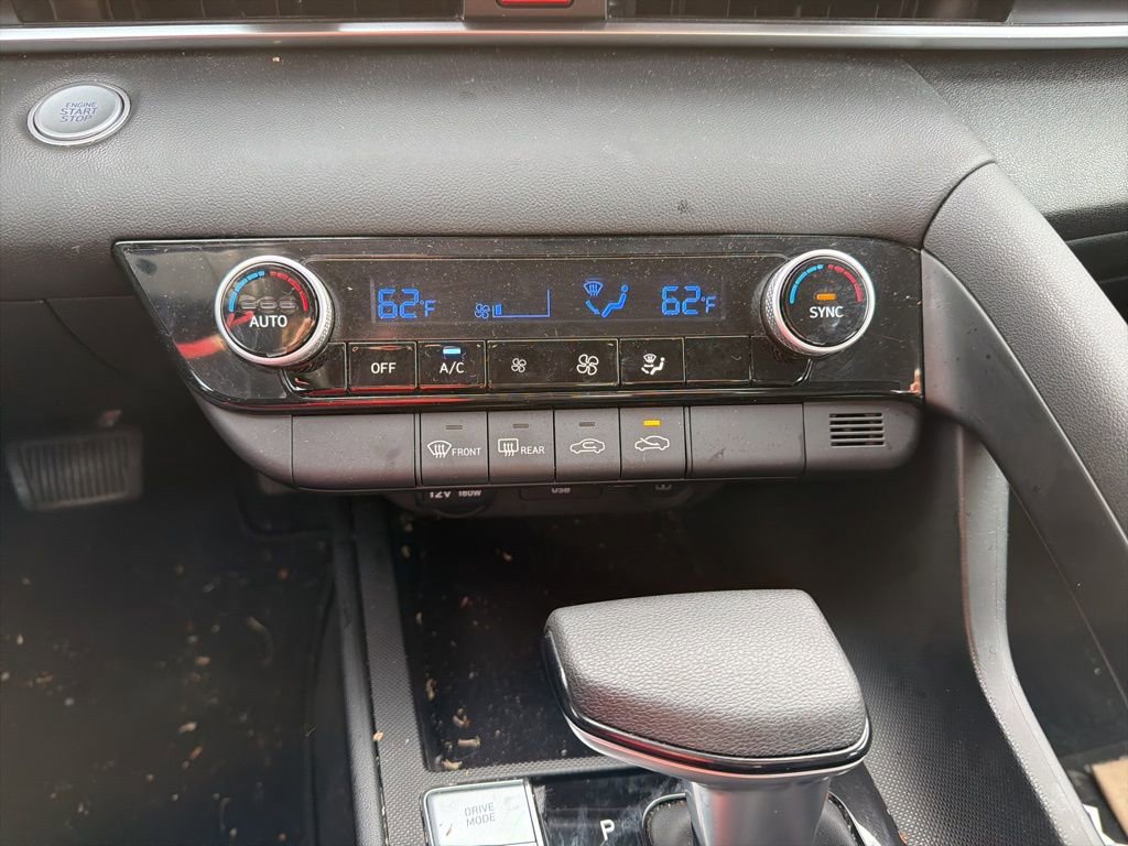 Used 2022 Hyundai Elantra SEL image 24