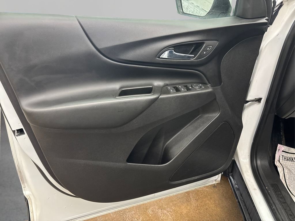 Used 2021 Chevrolet Equinox LT image 21