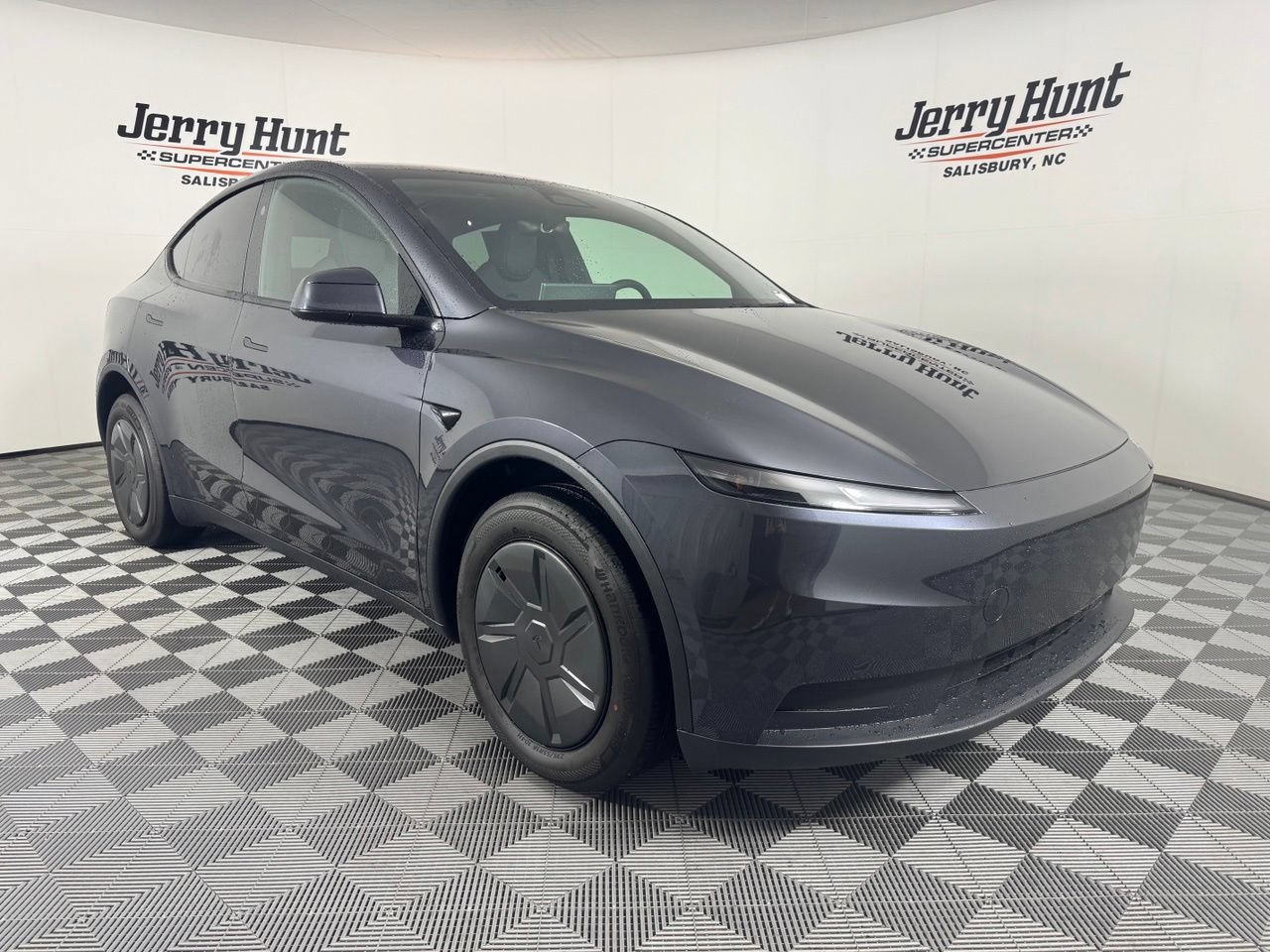 Used 2026 Tesla Model Y 2WD image 5
