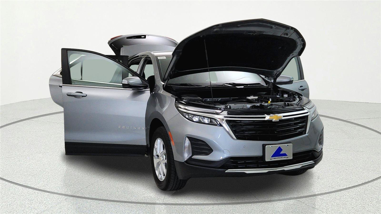 Used 2024 Chevrolet Equinox LT AWD/4WD image 5