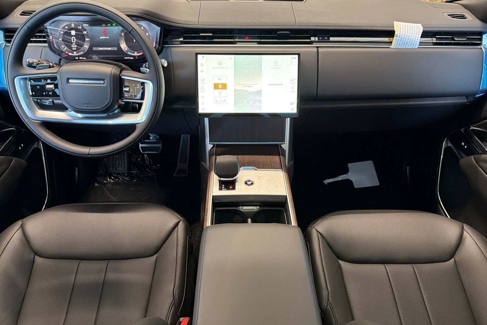 New 2026 Land Rover Range Rover Long Wheelbase SE AWD/4WD image 15