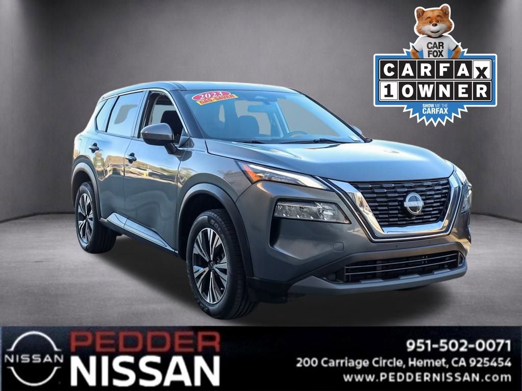 Used 2023 Nissan Rogue SV image 1