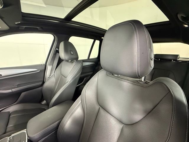 Used 2023 BMW X3 sDrive30i w/ Premium Package image 13