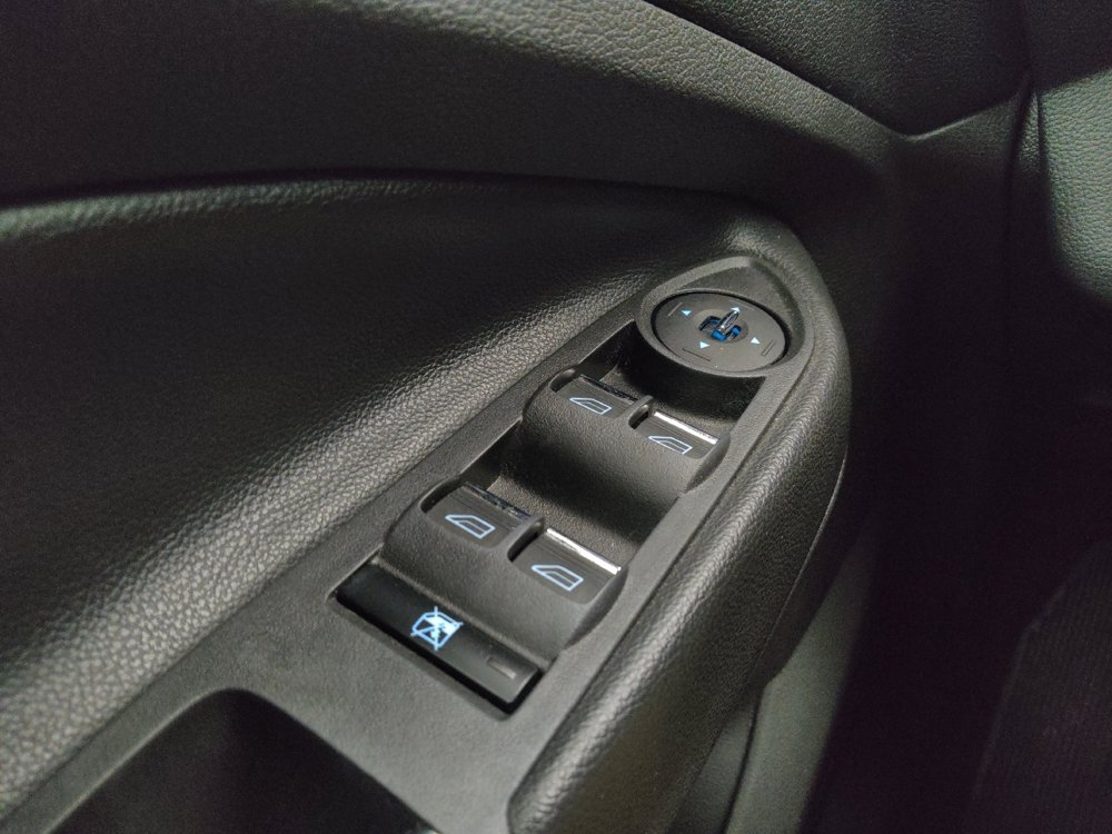 Used 2015 Ford Escape Titanium w/ Equipment Group 301A AWD/4WD image 27