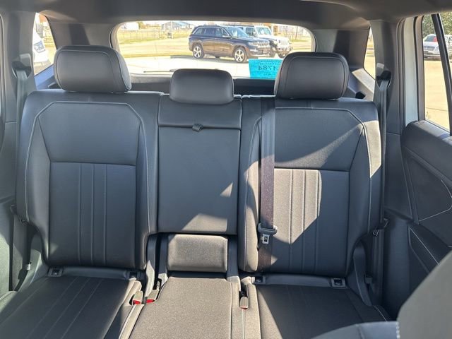 Used 2024 Volkswagen Tiguan SE R-Line AWD/4WD image 25