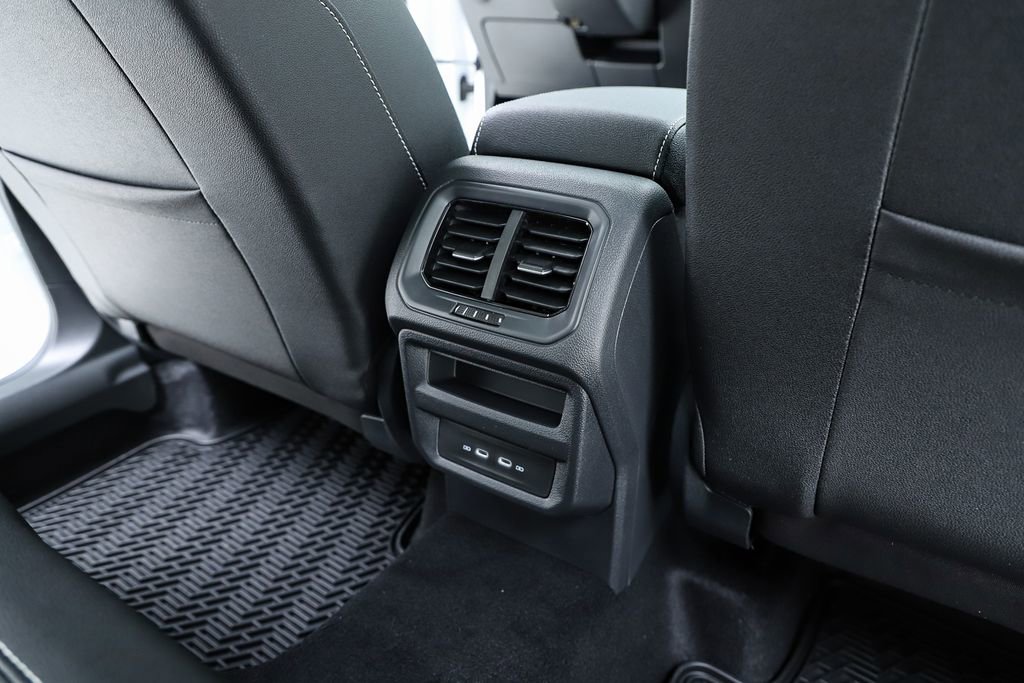 New 2026 Volkswagen Taos SEL image 76