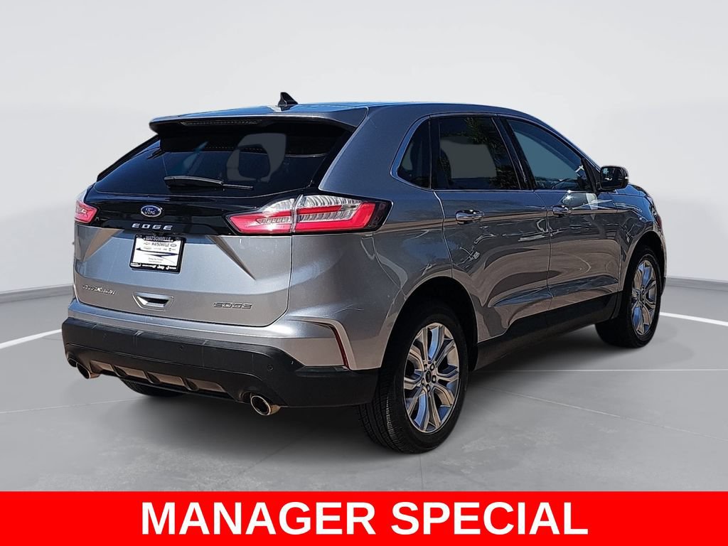Used 2022 Ford Edge Titanium w/ Equipment Group 301A AWD/4WD image 3