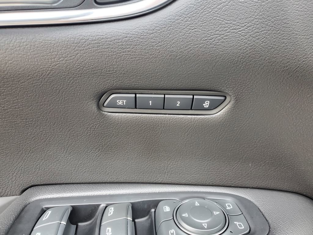 Used 2019 Cadillac XT5 Luxury w/ LPO, Black Ice Package image 13