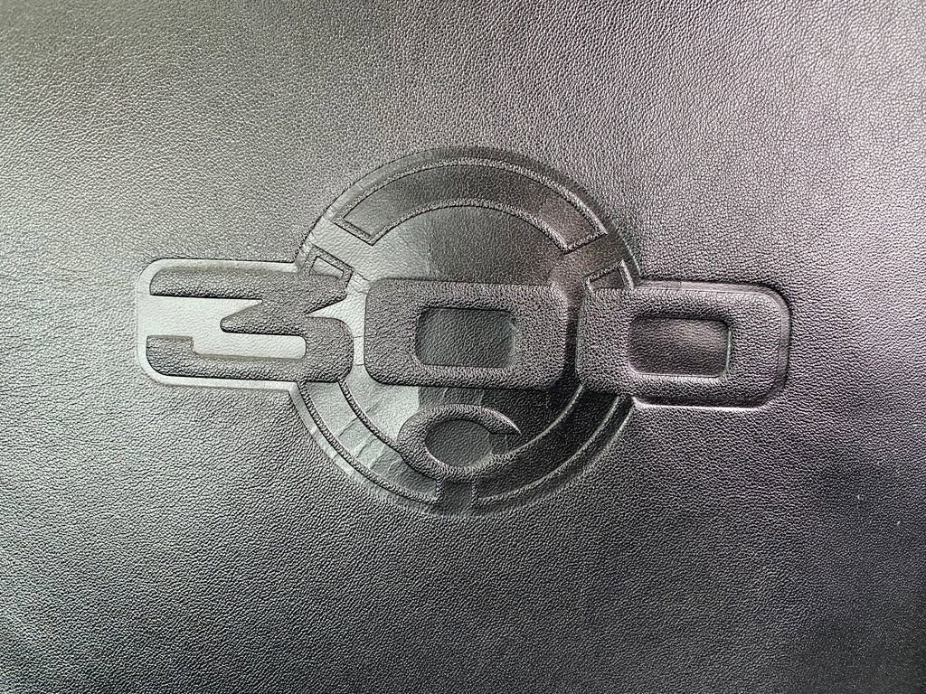 Used 2023 Chrysler 300 C image 13