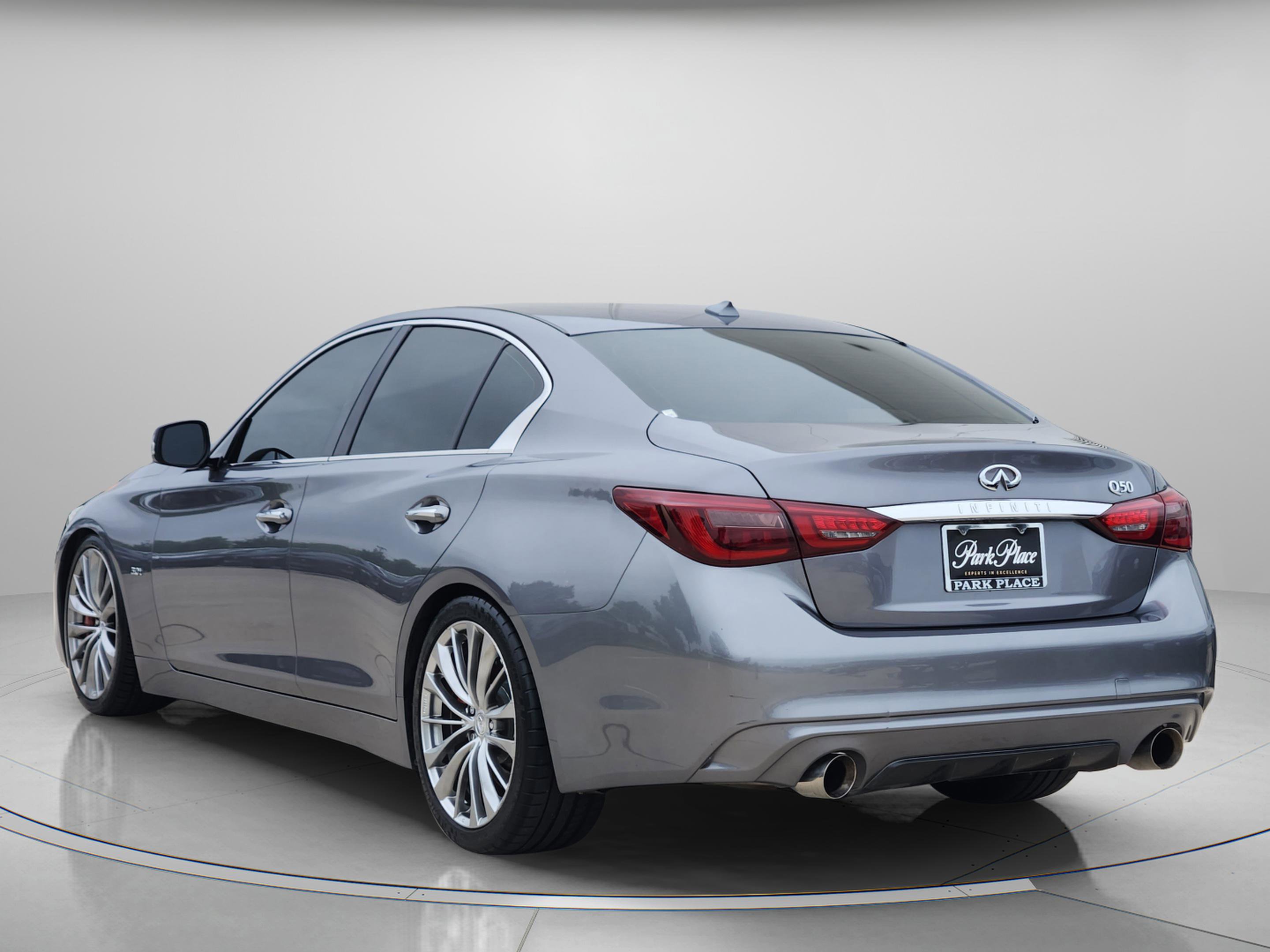 Used 2019 INFINITI Q50 Luxe RWD image 3