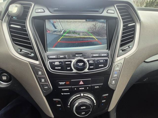 Used 2015 Hyundai Santa Fe Limited w/ Option Group 04 AWD/4WD image 14