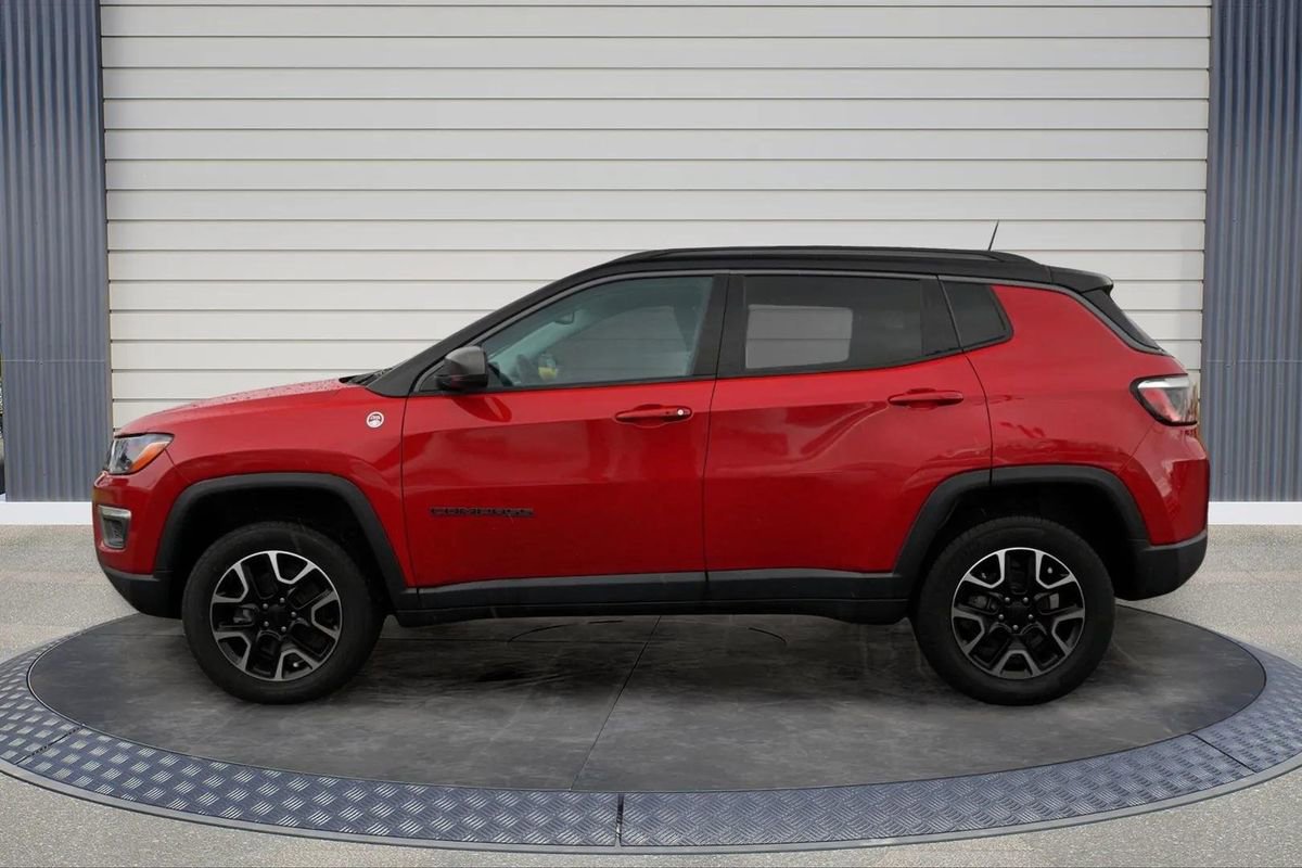 Used 2021 Jeep Compass Trailhawk image 4