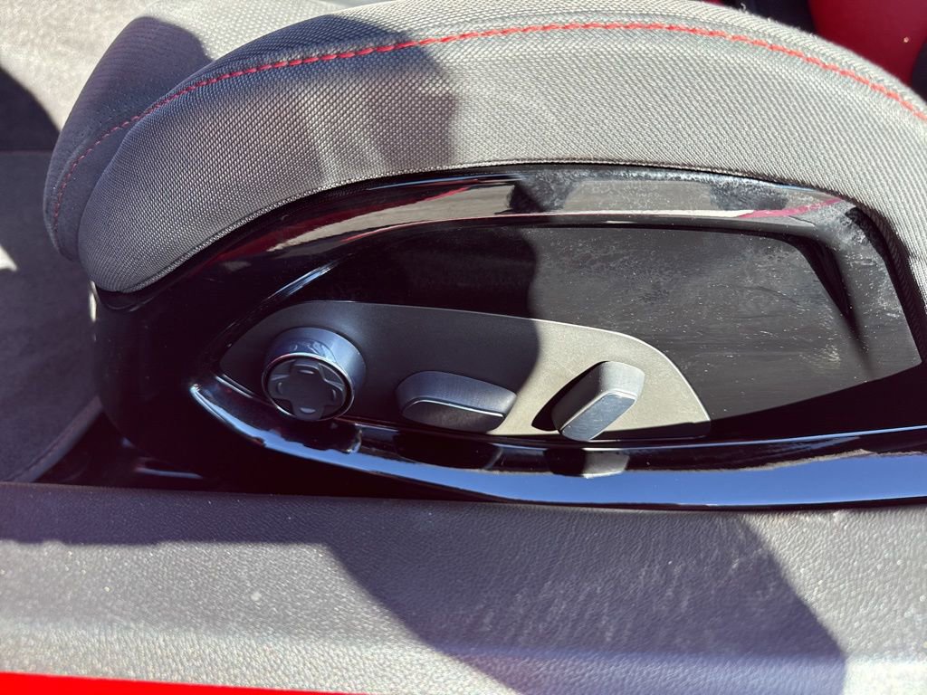 Used 2023 Chevrolet Corvette Z06 w/ Z07 Performance Package image 10