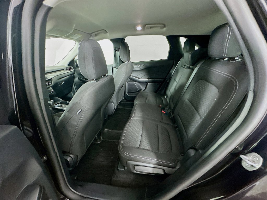 Used 2025 Ford Escape Active w/ Cold Weather Package FWD image 30