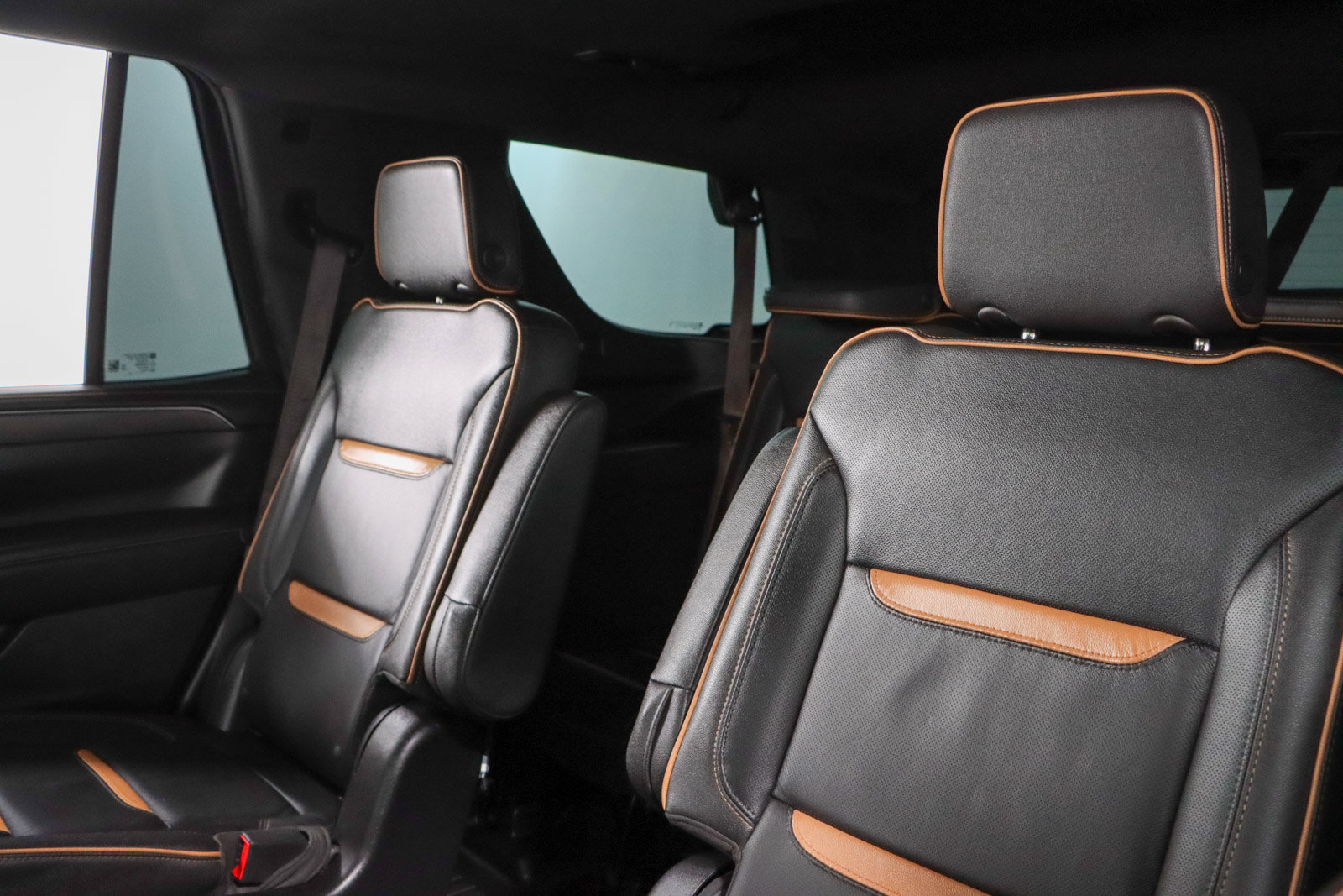 Used 2024 GMC Yukon AT4 AWD/4WD image 28