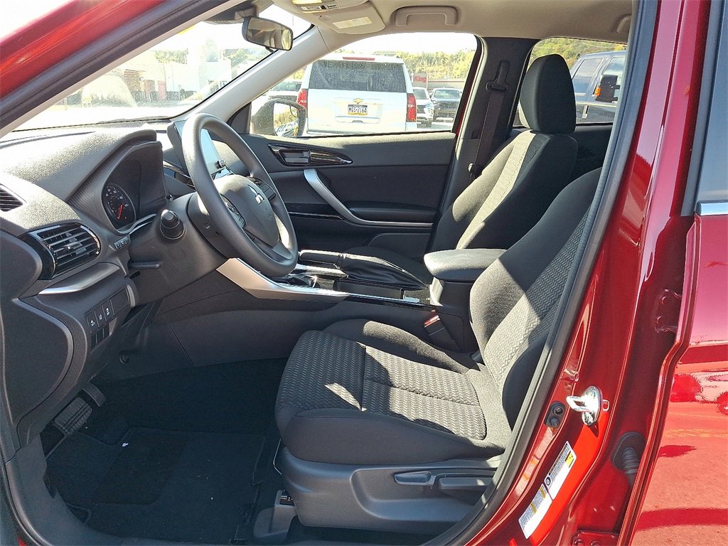 New 2025 Mitsubishi Eclipse Cross LE image 6