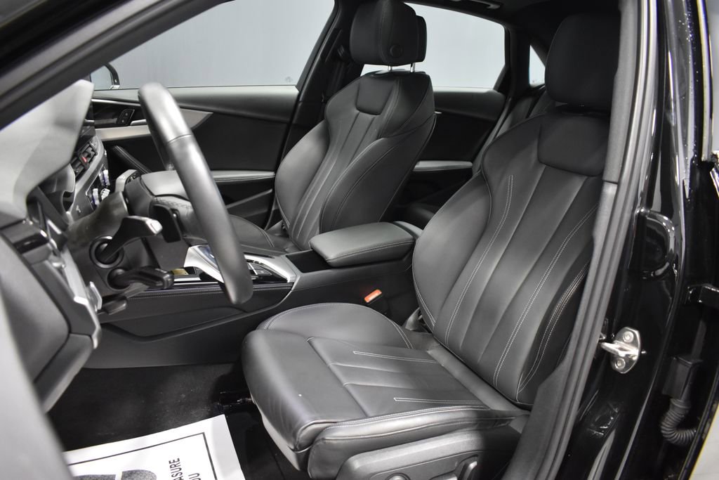Used 2023 Audi A4 2.0T Premium Plus w/ Premium Plus Package image 5