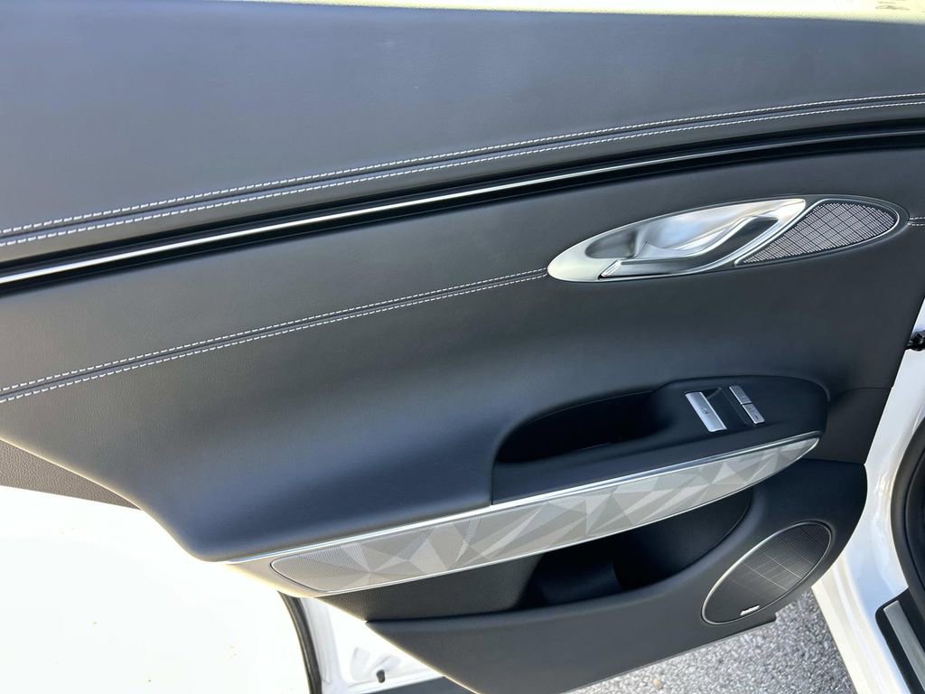 Used 2025 Genesis GV70 3.5T Sport w/ Sport Advanced Package image 24