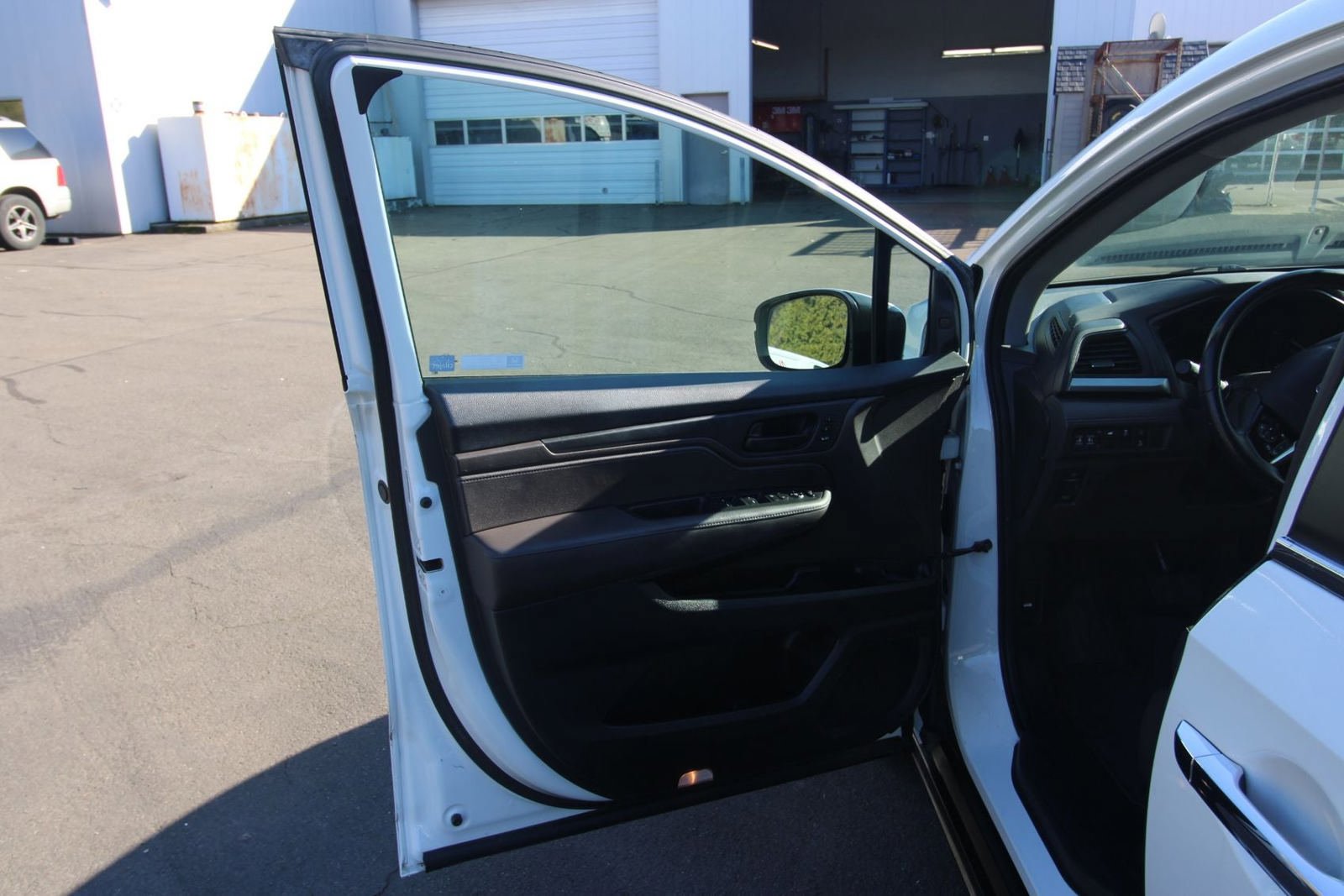 Used 2018 Honda Odyssey EX-L image 12