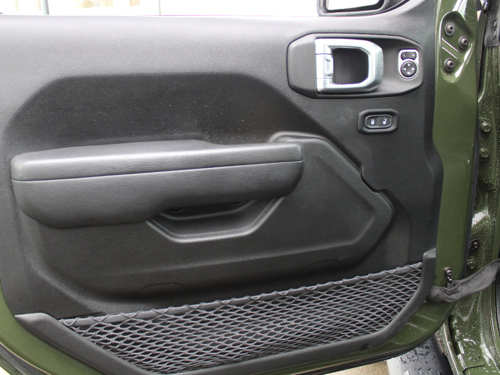 Certified 2023 Jeep Wrangler Sport S image 9