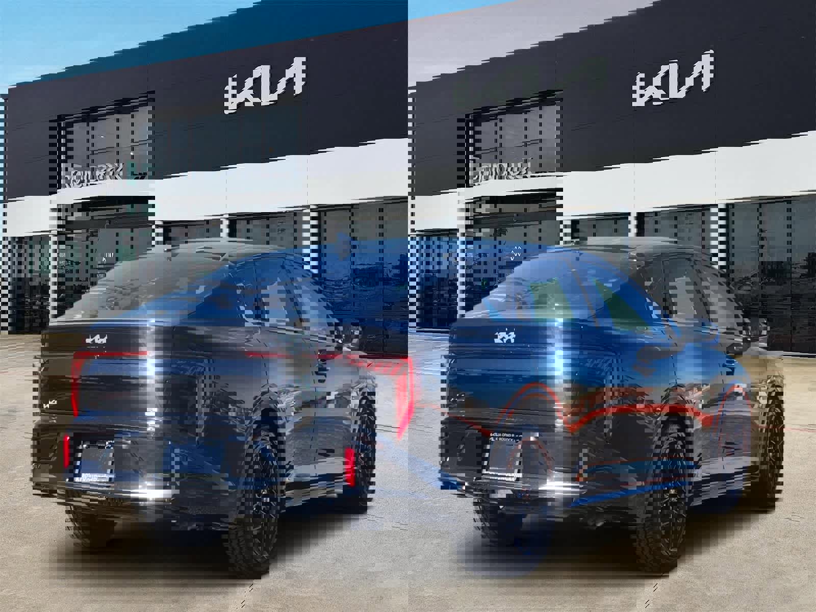 Certified 2025 Kia K4 GT-Line Turbo image 5