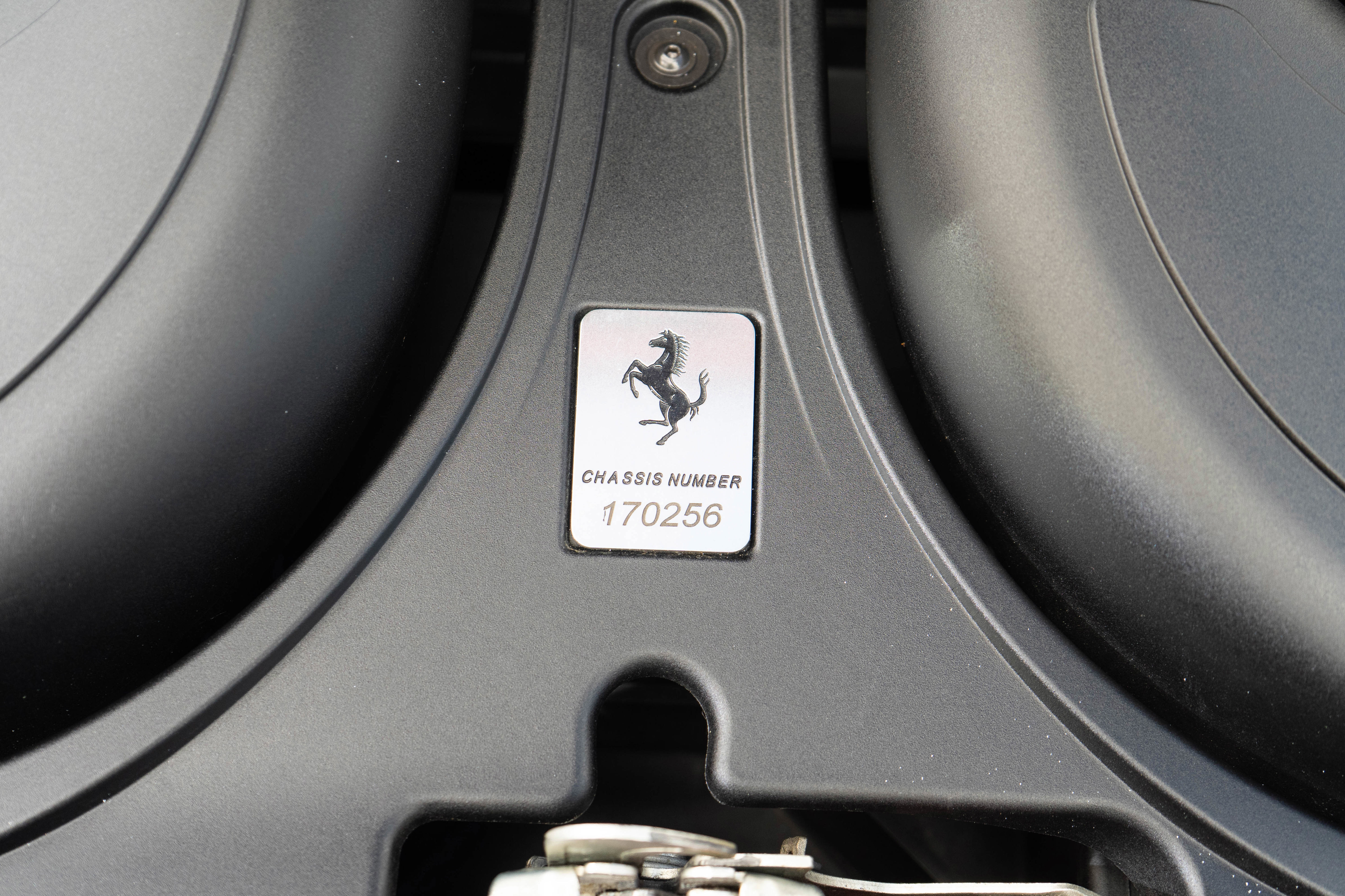 Used 2010 Ferrari California RWD image 35